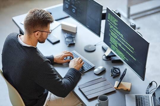 Software Developer & Advertising
